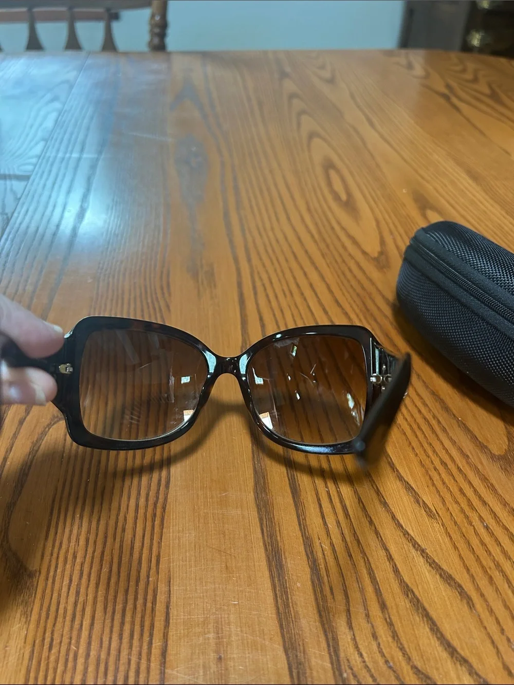 Gucci Oversized Brown Frame Wrao-around Sunglasses with Brown Gradient Lenses